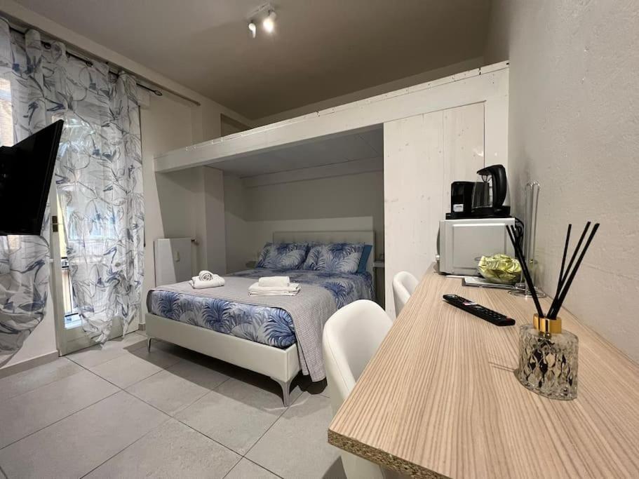 Tiny & Cosy Studio Flat In Комо Экстерьер фото