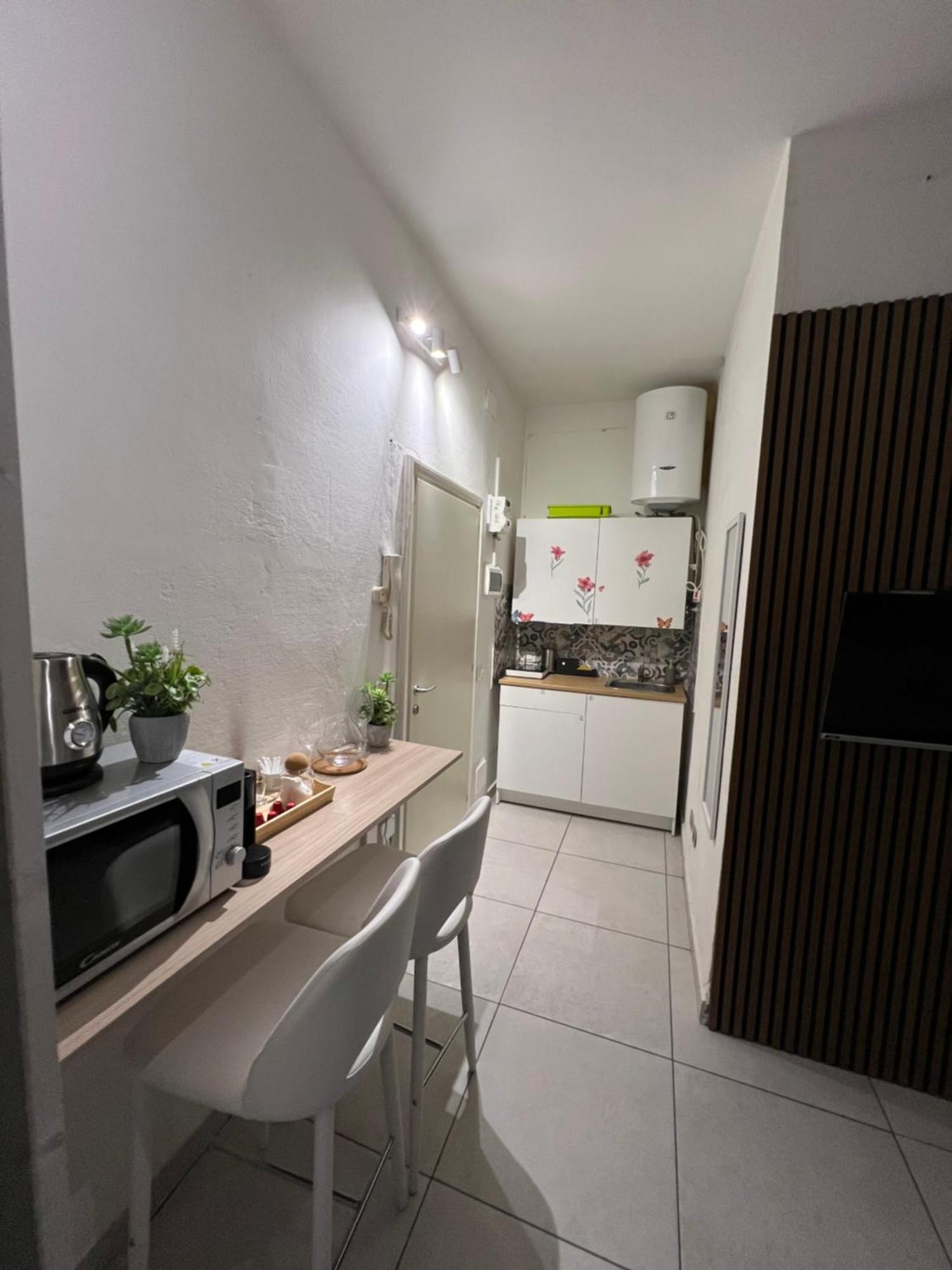 Tiny & Cosy Studio Flat In Комо Экстерьер фото
